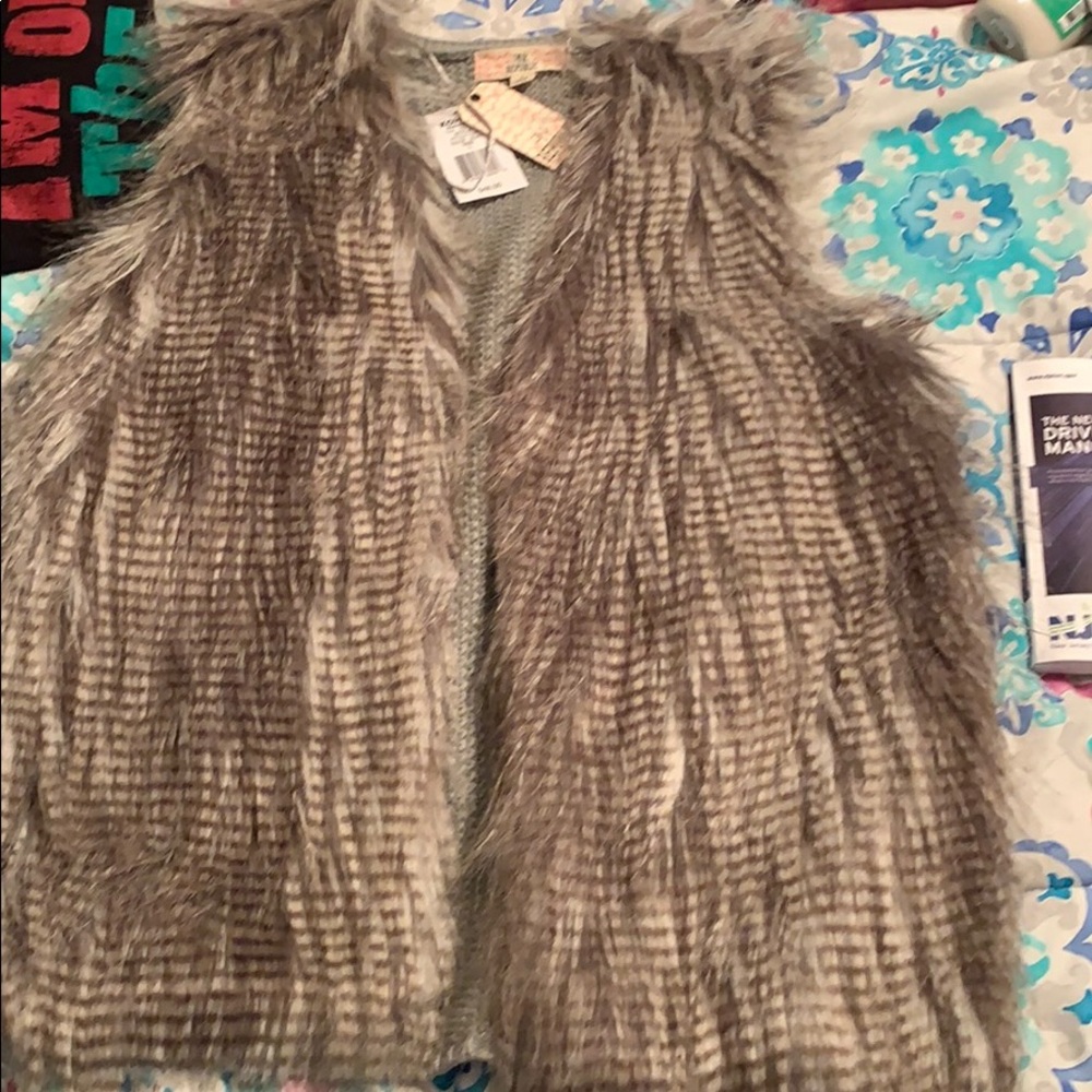 Fur vest